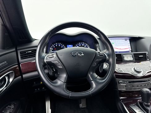 Used 2019 INFINITI Q70 Luxe w/ Sport Package image 34