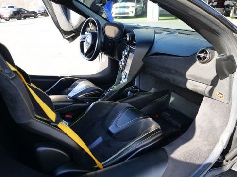 Used 2020 McLaren 720S Performance image 44