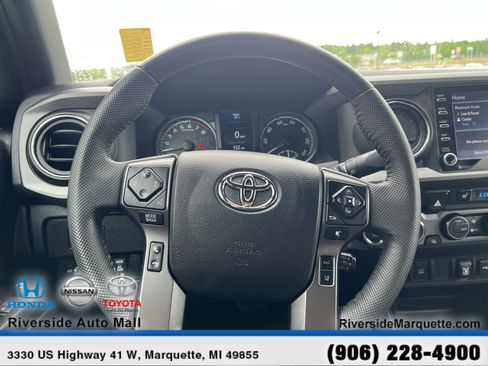Used 2021 Toyota Tacoma TRD Off-Road AWD/4WD image 21