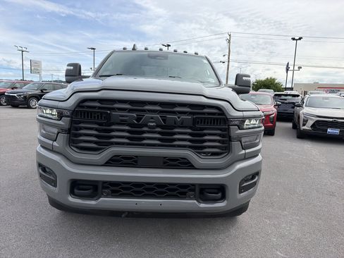 Used 2025 RAM 2500 Big Horn AWD/4WD image 2