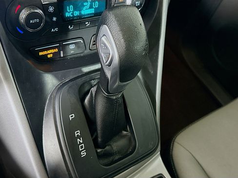 Used 2016 Ford Escape SE w/ Equipment Group 201A image 24