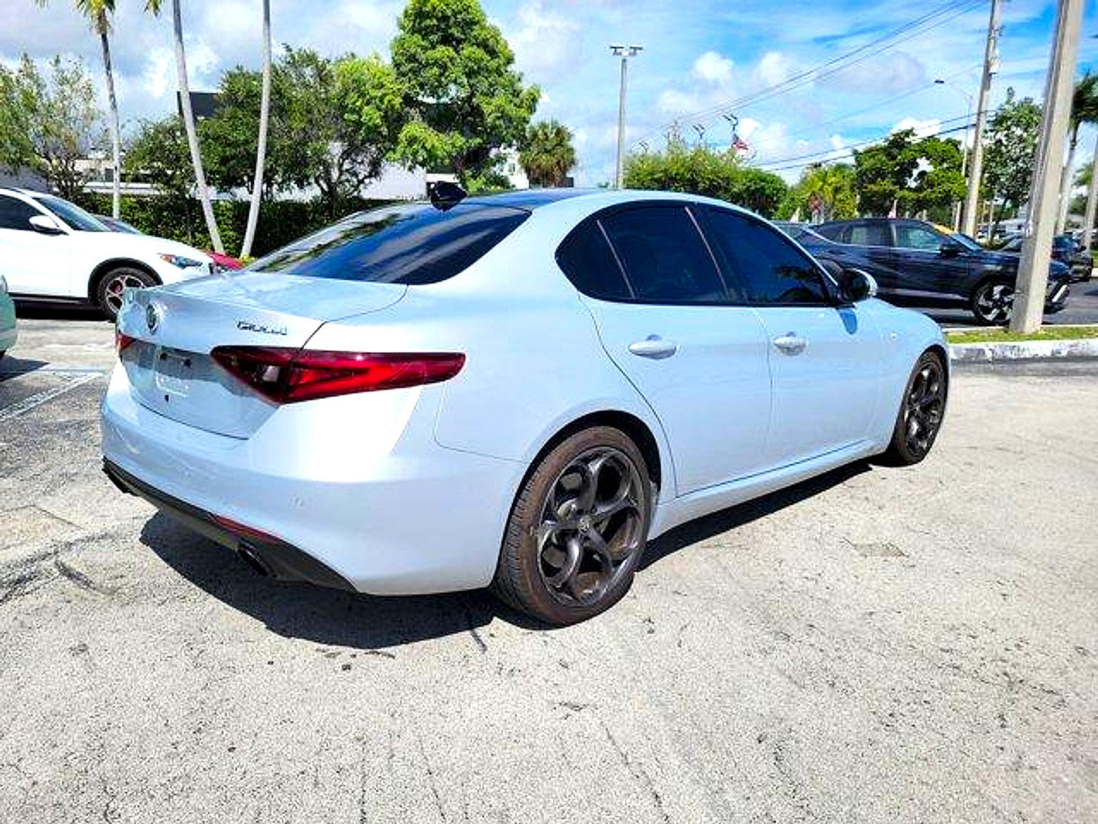 Used 2023 Alfa Romeo Giulia Ti w/ Active Assist Plus Package RWD image 7