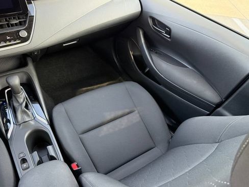 Used 2024 Toyota Corolla LE FWD image 24