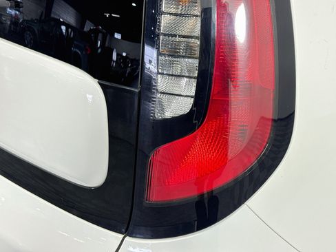 Used 2019 Kia Soul + FWD image 31