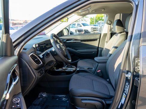 New 2026 Kia Seltos S image 11
