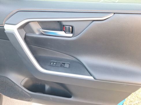 Used 2019 Toyota RAV4 Adventure image 37