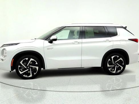 Used 2023 Mitsubishi Outlander SEL 40th Anniversary AWD/4WD image 8