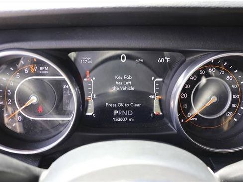 Used 2018 Jeep Wrangler Unlimited Sahara AWD/4WD image 15