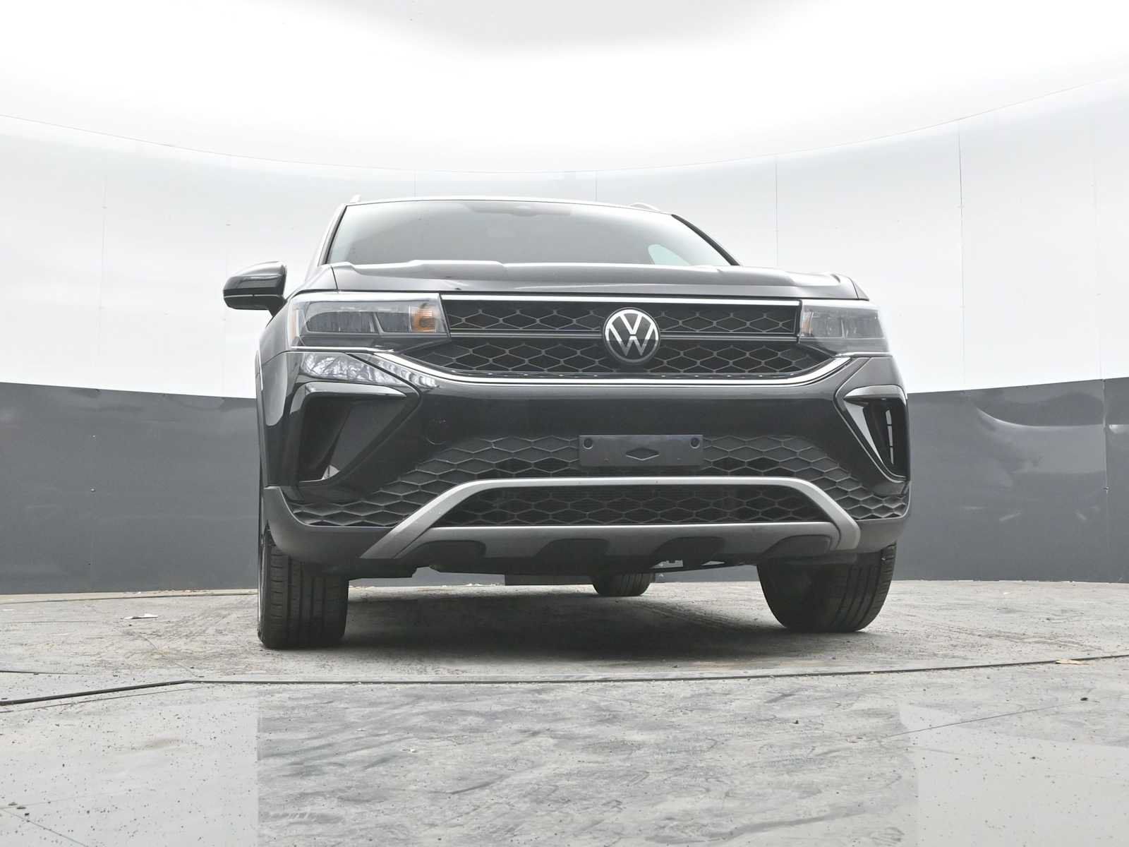 Used 2024 Volkswagen Taos SE AWD/4WD image 42