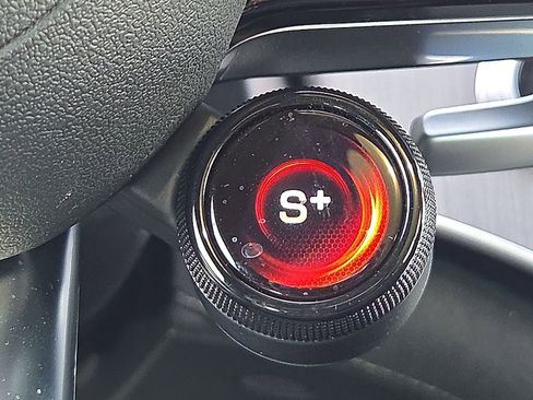 Used 2023 Mercedes-Benz EQE AMG 4MATIC Sedan image 22