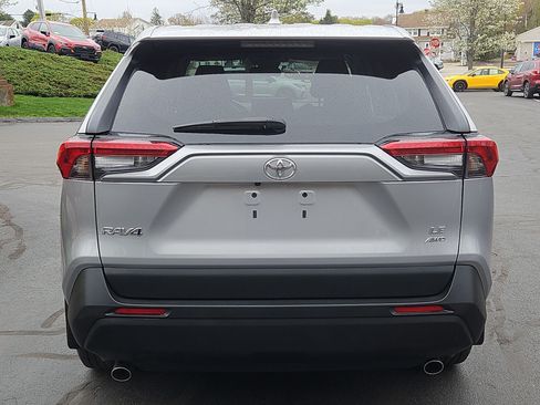 Used 2022 Toyota RAV4 LE AWD/4WD image 20