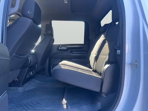 Used 2024 Chevrolet Silverado 2500 LT image 8