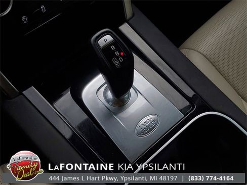 Used 2020 Land Rover Discovery Sport S image 24