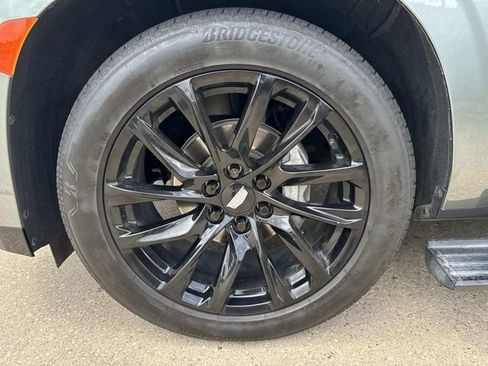 Used 2023 Cadillac Escalade Sport Platinum w/ LPO, ONYX Package AWD/4WD image 7