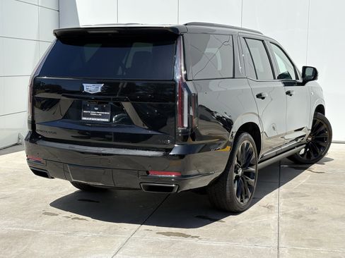 New 2026 Cadillac Escalade Platinum Sport AWD/4WD image 6