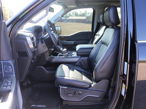 Used 2023 Ford F150 Lariat w/ Equipment Group 502A High image 3