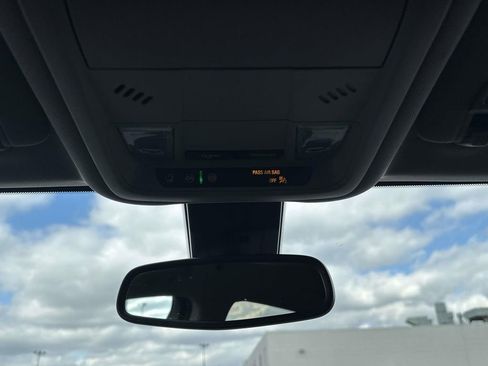 Certified 2023 GMC Terrain SLE w/ Driver Convenience Package image 30