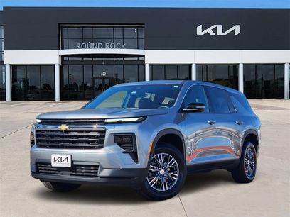 Used 2024 Chevrolet Traverse LS