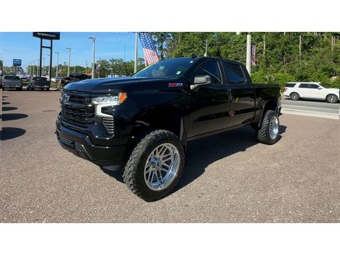 Used 2022 Chevrolet Silverado 1500 RST image 4