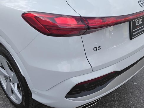 New 2025 Audi Q5 Prestige image 9