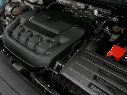 Certified 2021 Volkswagen Tiguan SE w/ Panoramic Sunroof Package image 68