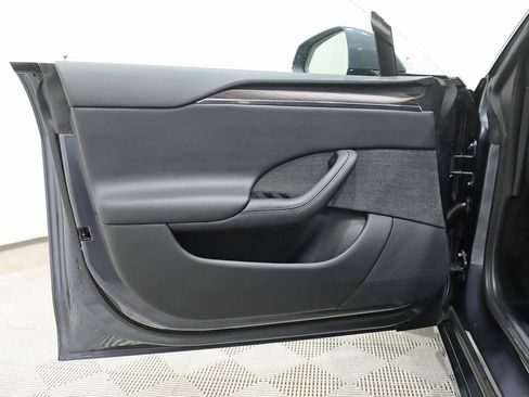 Used 2023 Tesla Model S Standard Range image 35