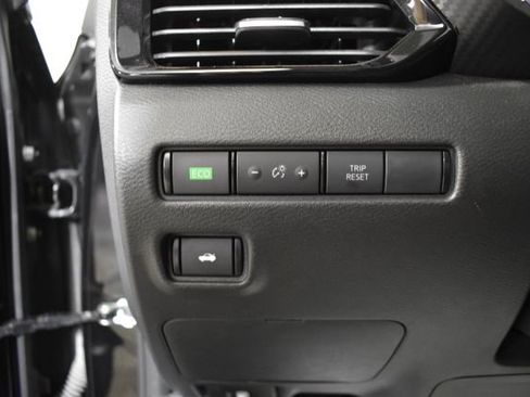 Certified 2024 Nissan Sentra SV w/ SV Premium Package FWD image 15