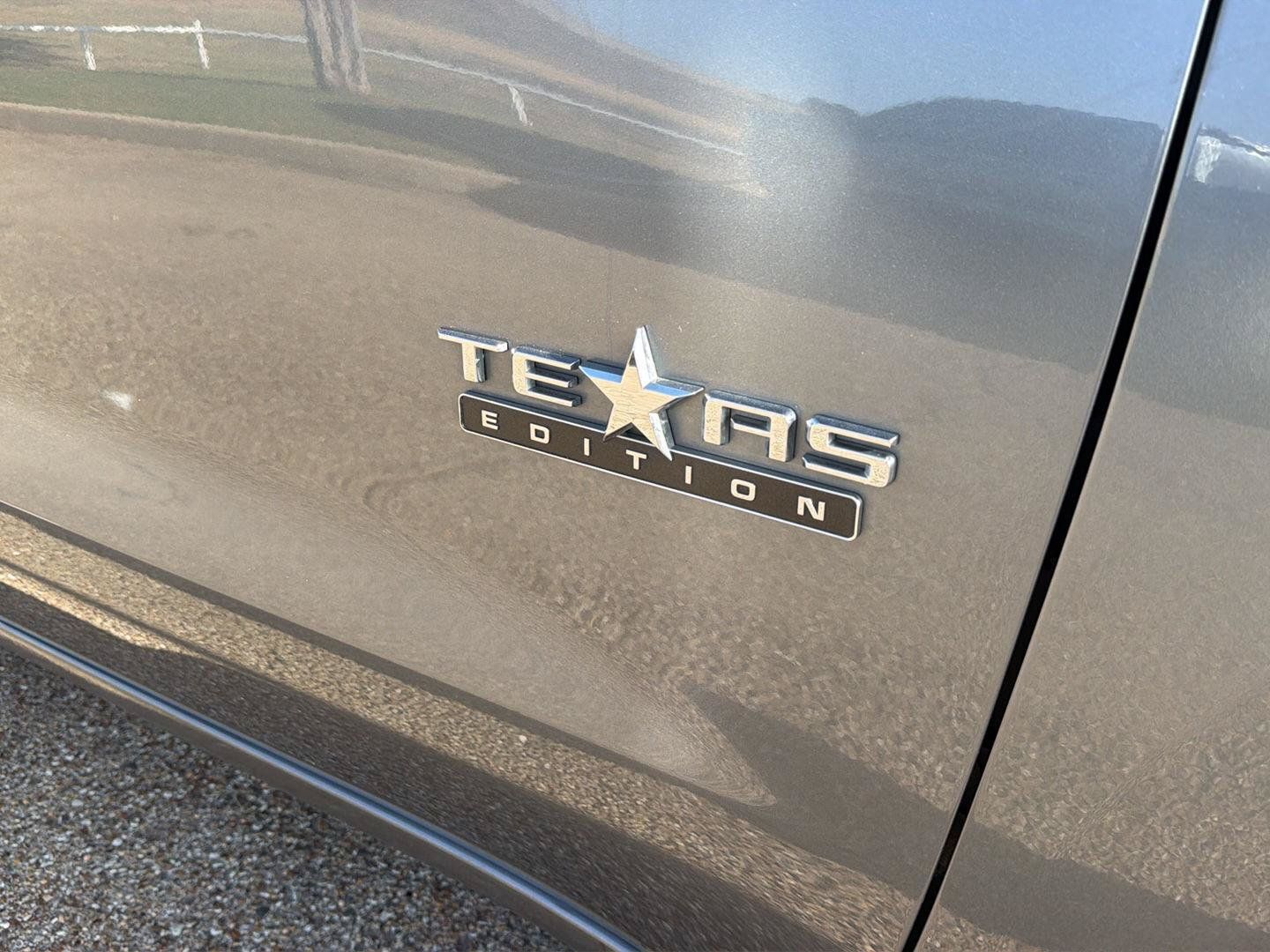 Used 2020 Chevrolet Silverado 1500 LT w/ Texas Edition RWD image 10