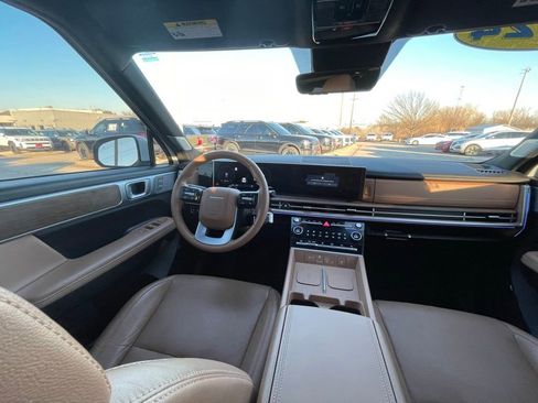 Used 2024 Hyundai Santa Fe Limited image 26