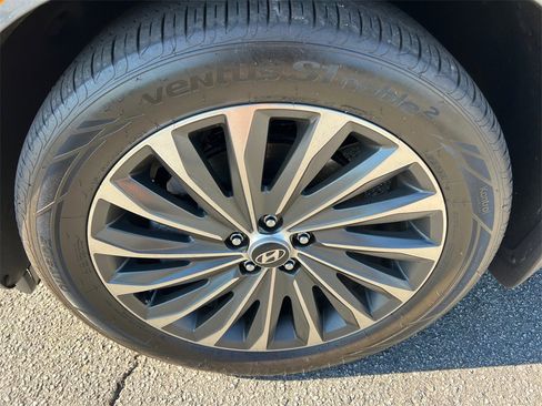 Certified 2023 Hyundai Palisade Calligraphy image 11