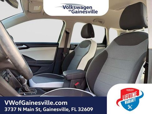 Certified 2025 Volkswagen Taos S FWD image 18
