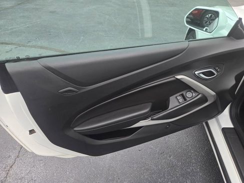 Used 2019 Chevrolet Camaro LT image 21