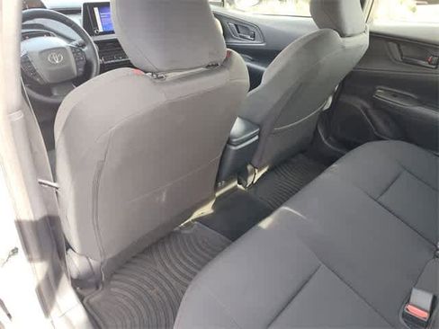 Used 2024 Toyota Prius Prime SE image 16