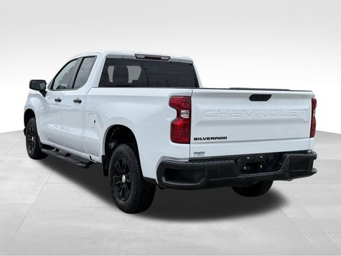 Used 2020 Chevrolet Silverado 1500 W/T w/ WT Convenience Package RWD image 3