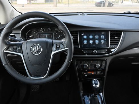 Used 2019 Buick Encore Preferred image 9