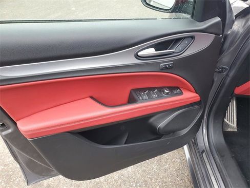 Used 2020 Alfa Romeo Stelvio Ti Sport w/ Quick Order Package 22S Sport image 9