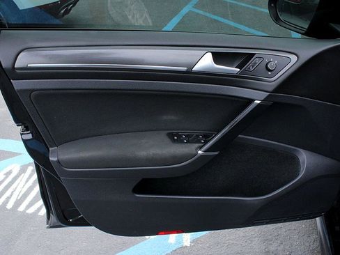 Used 2019 Volkswagen GTI Rabbit Edition image 9