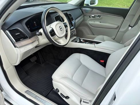 Certified 2023 Volvo XC90 B6 Plus w/ Protection Package AWD/4WD image 11
