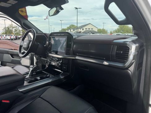 Used 2023 Ford F150 Lariat image 34