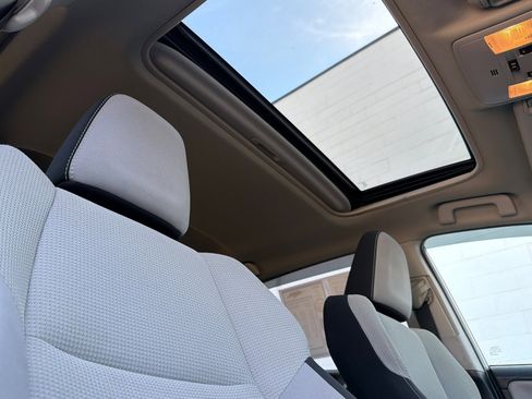 Used 2018 Toyota RAV4 Adventure image 17