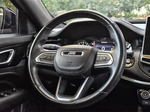 Used 2022 Jeep Compass Altitude w/ Sun and Sound Group image 14