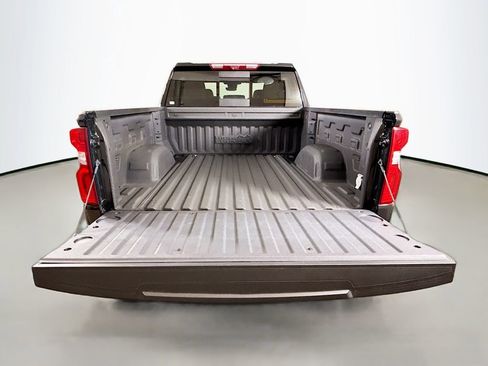 Used 2024 Chevrolet Silverado 1500 High Country w/ Technology Package AWD/4WD image 26