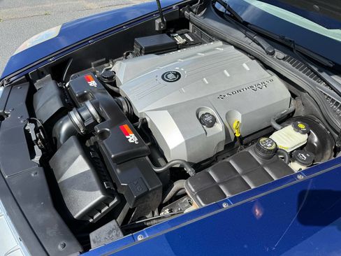 Used 2005 Cadillac XLR image 25