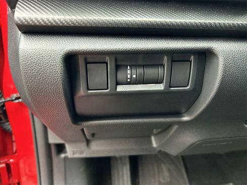 Certified 2025 Subaru Crosstrek 2.0i Premium image 17