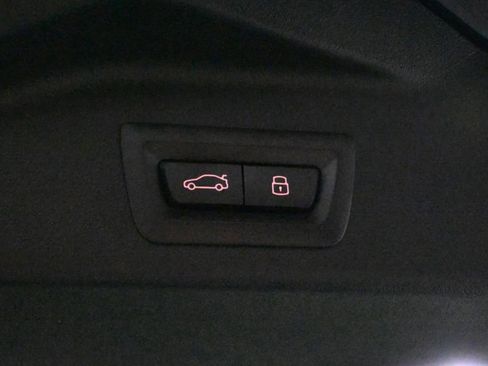 Used 2026 BMW X5 xDrive40i w/ M Sport Package image 40