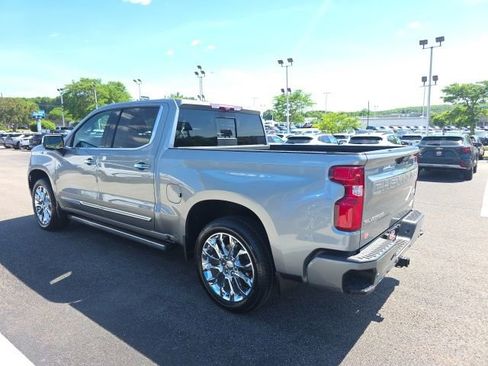 Used 2023 Chevrolet Silverado 1500 High Country AWD/4WD image 4