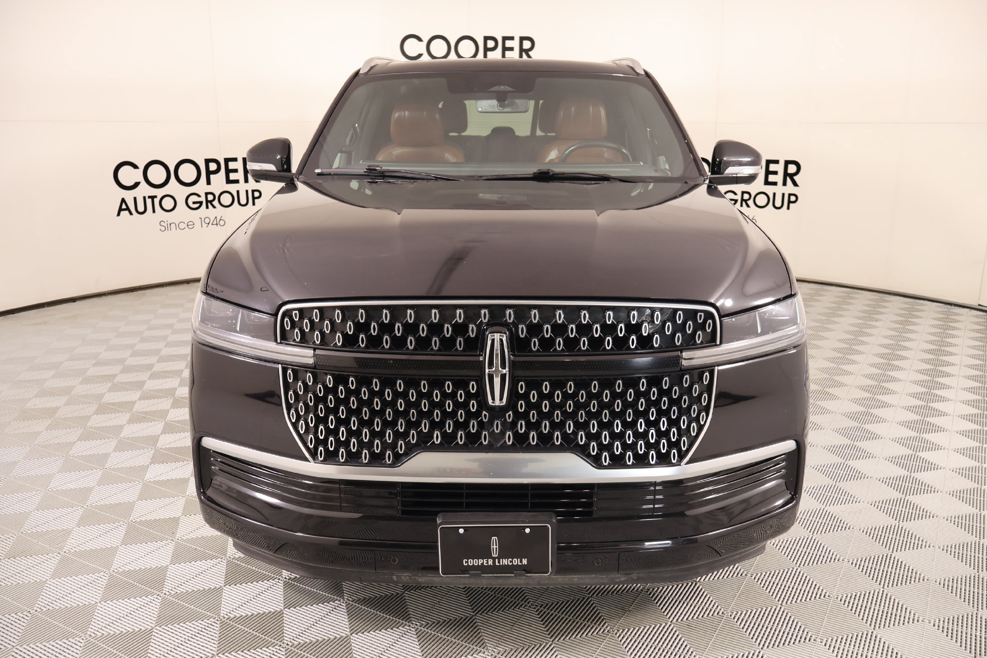 Used 2025 Lincoln Navigator Reserve AWD/4WD image 9