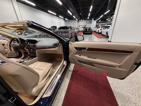 Used 2011 Mercedes-Benz E 350 Cabriolet image 30