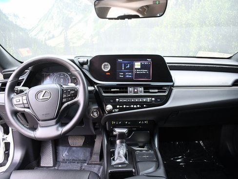 Used 2022 Lexus ES 250 w/ Premium Package AWD/4WD image 18