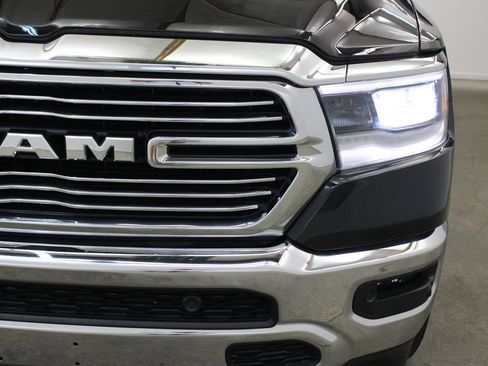 Used 2024 RAM 1500 Laramie AWD/4WD image 8
